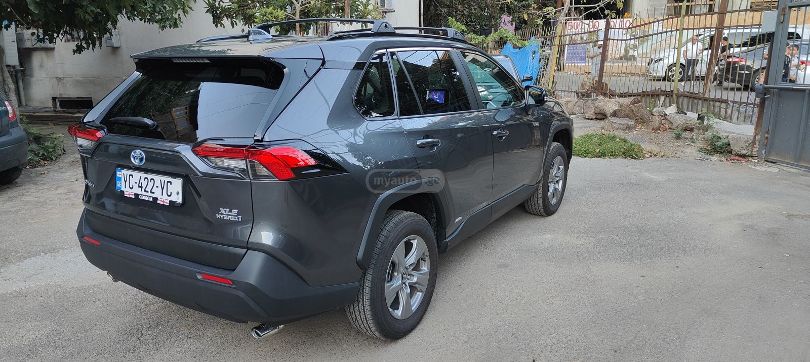 Toyota RAV 4 2024 — photo 2