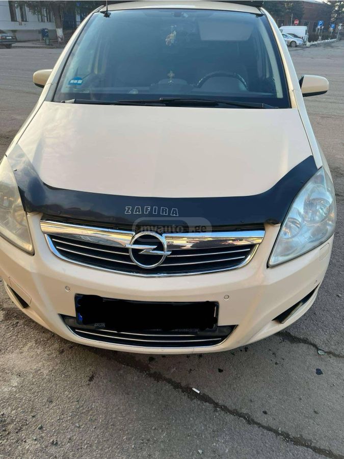 Opel Zafira 2008 — photo 2
