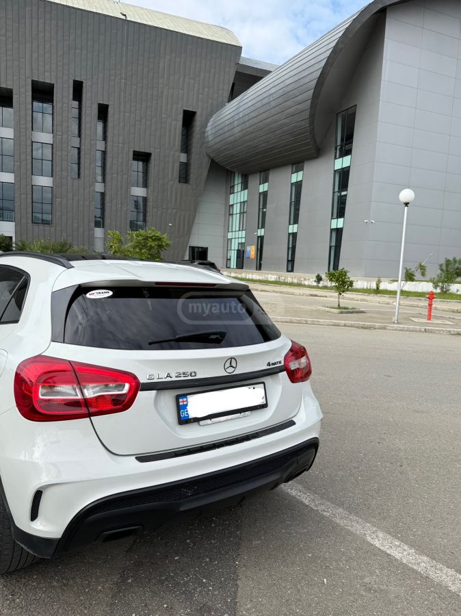 Mercedes-Benz GLA 250 2015 — photo 2