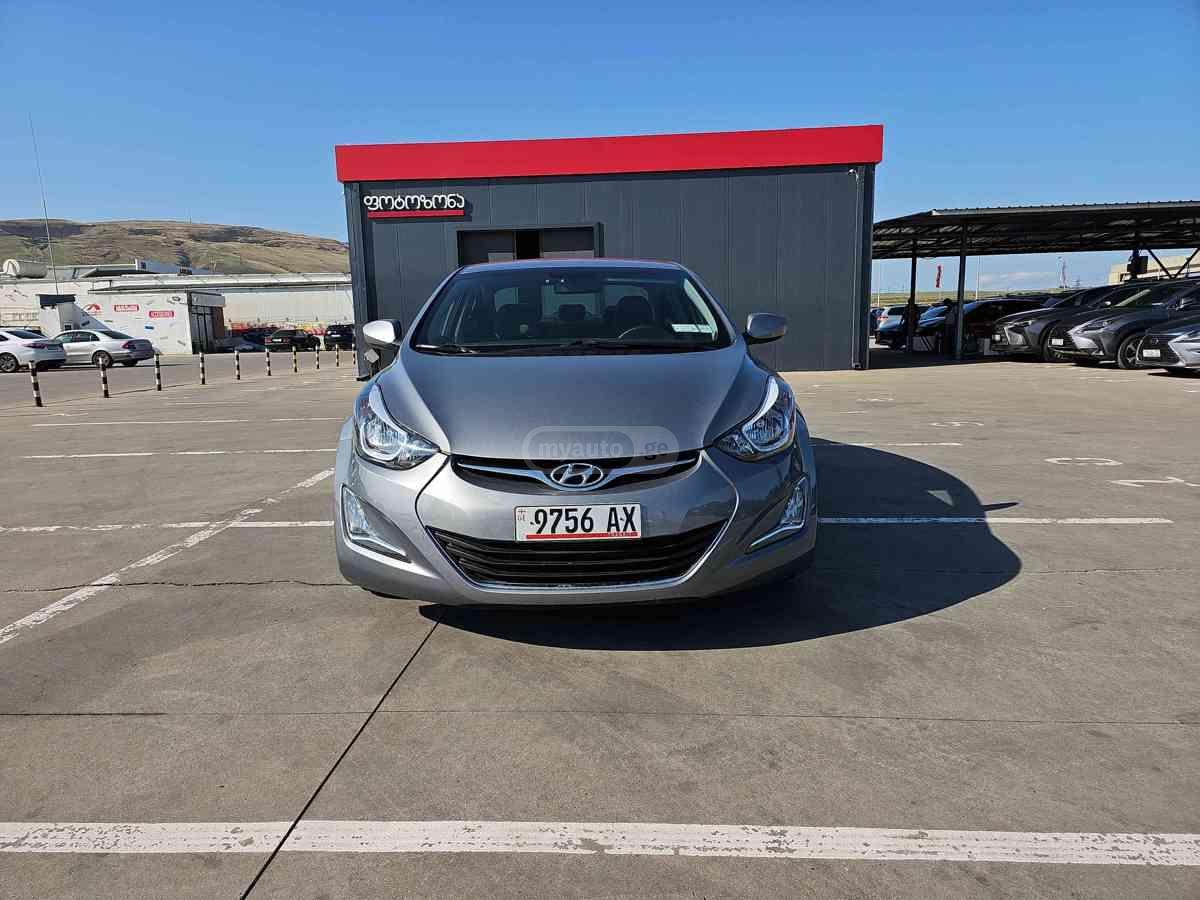 Hyundai Elantra 2015 — photo 2