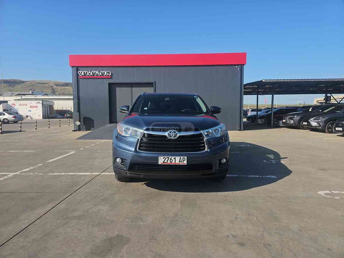 Toyota Highlander 2016 — photo 2