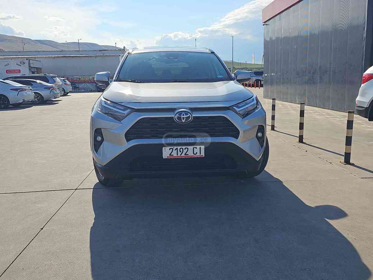 Toyota RAV4 2022 — photo 2