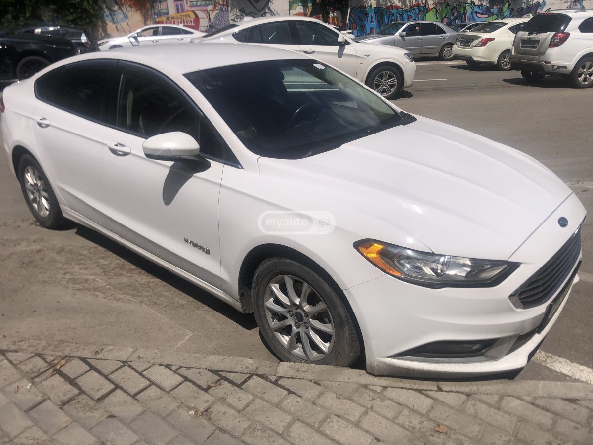 Ford Fusion 2017 — photo 2