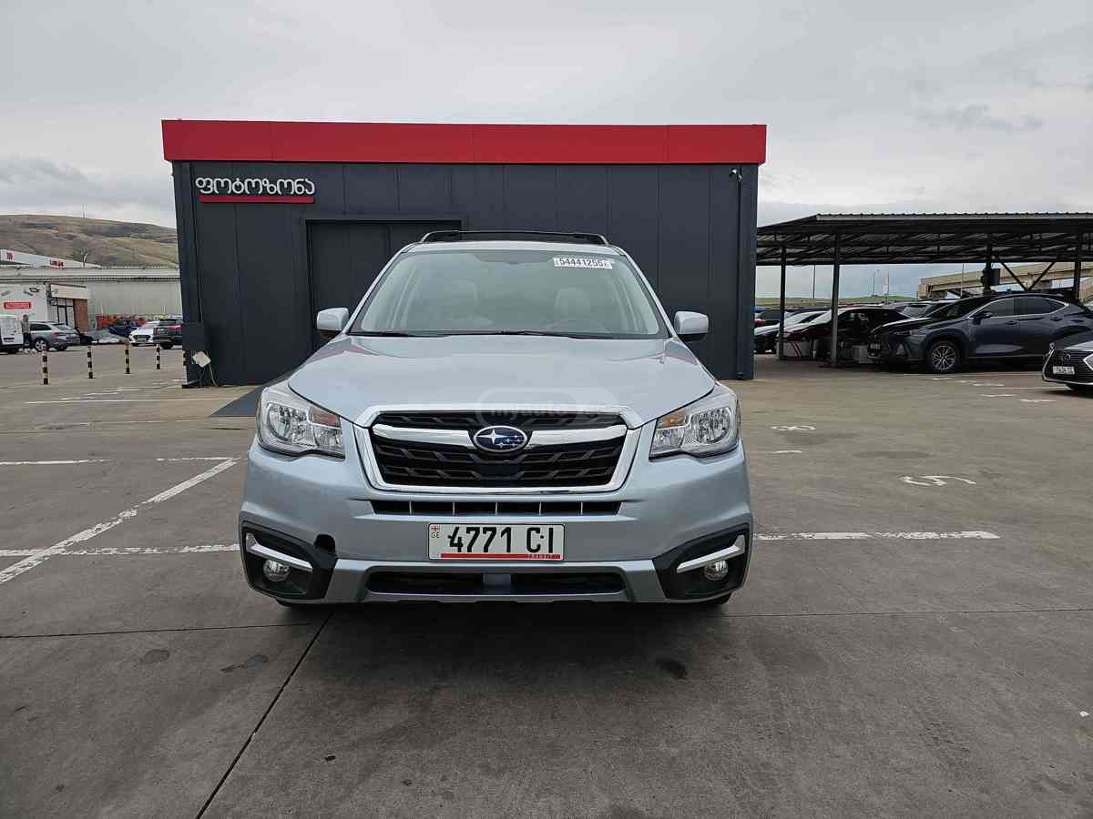 Subaru Forester 2018 — photo 2