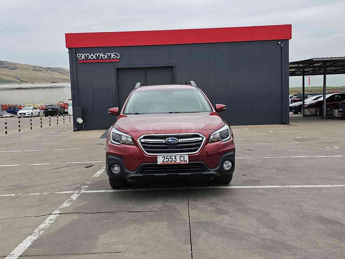Subaru Outback 2018 — photo 2