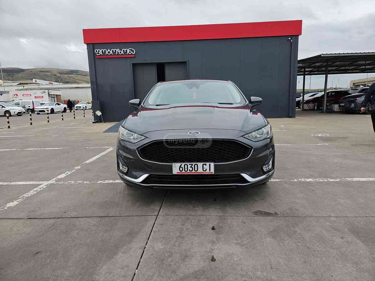 Ford Fusion 2019 — photo 2