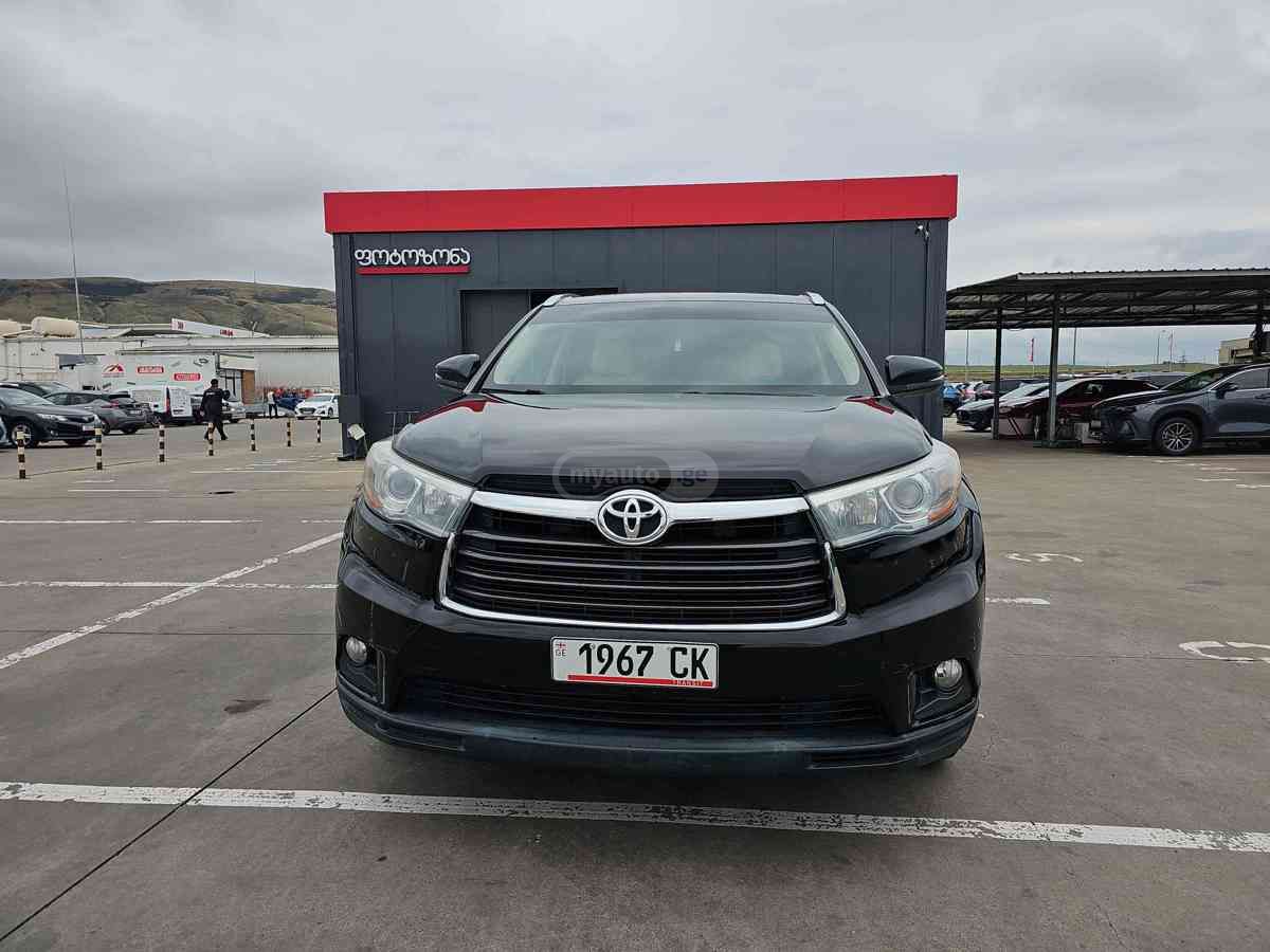 Toyota Highlander 2016 — photo 2