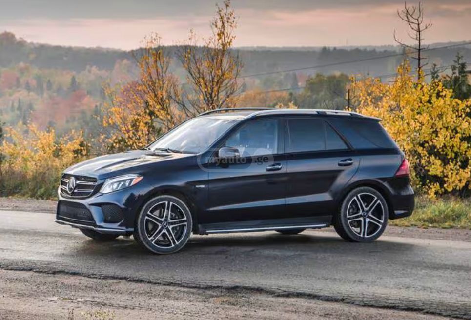 Mercedes-Benz GLE 400 2019 — photo 2