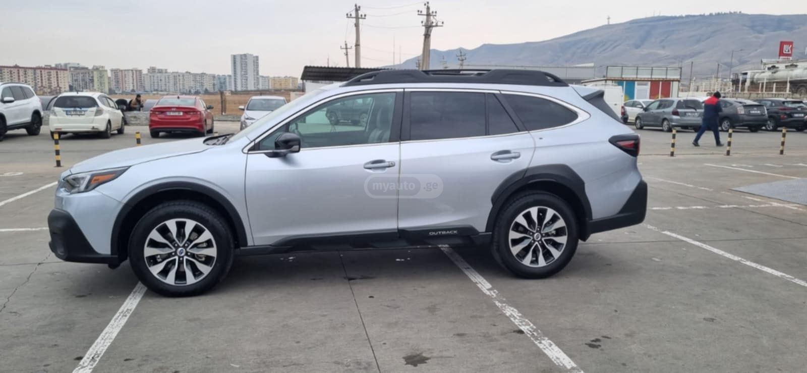 Subaru Outback 2023 — photo 2