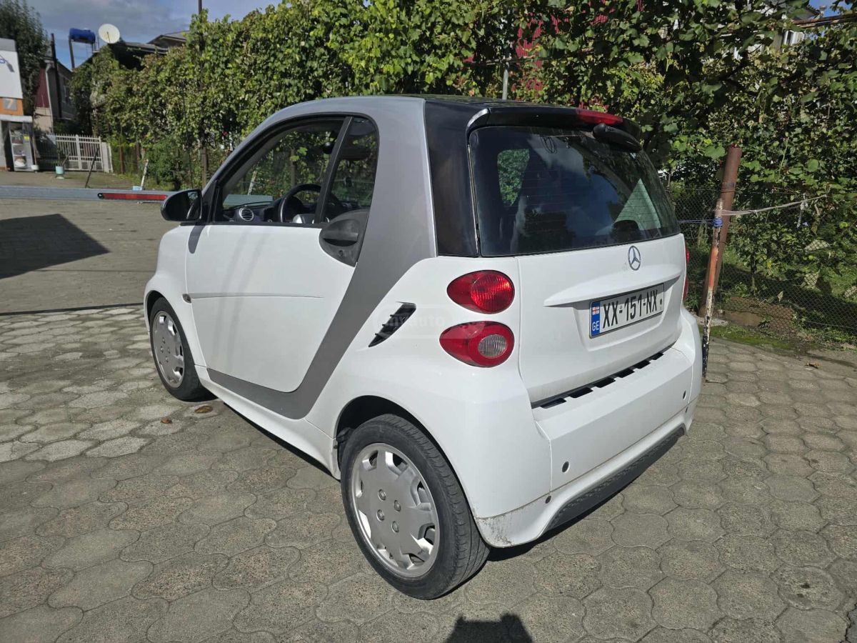 Smart fortwo 2015 — photo 2