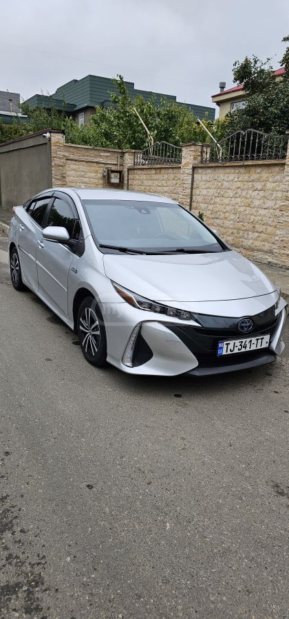 Toyota Prius Prime 2020 — photo 2