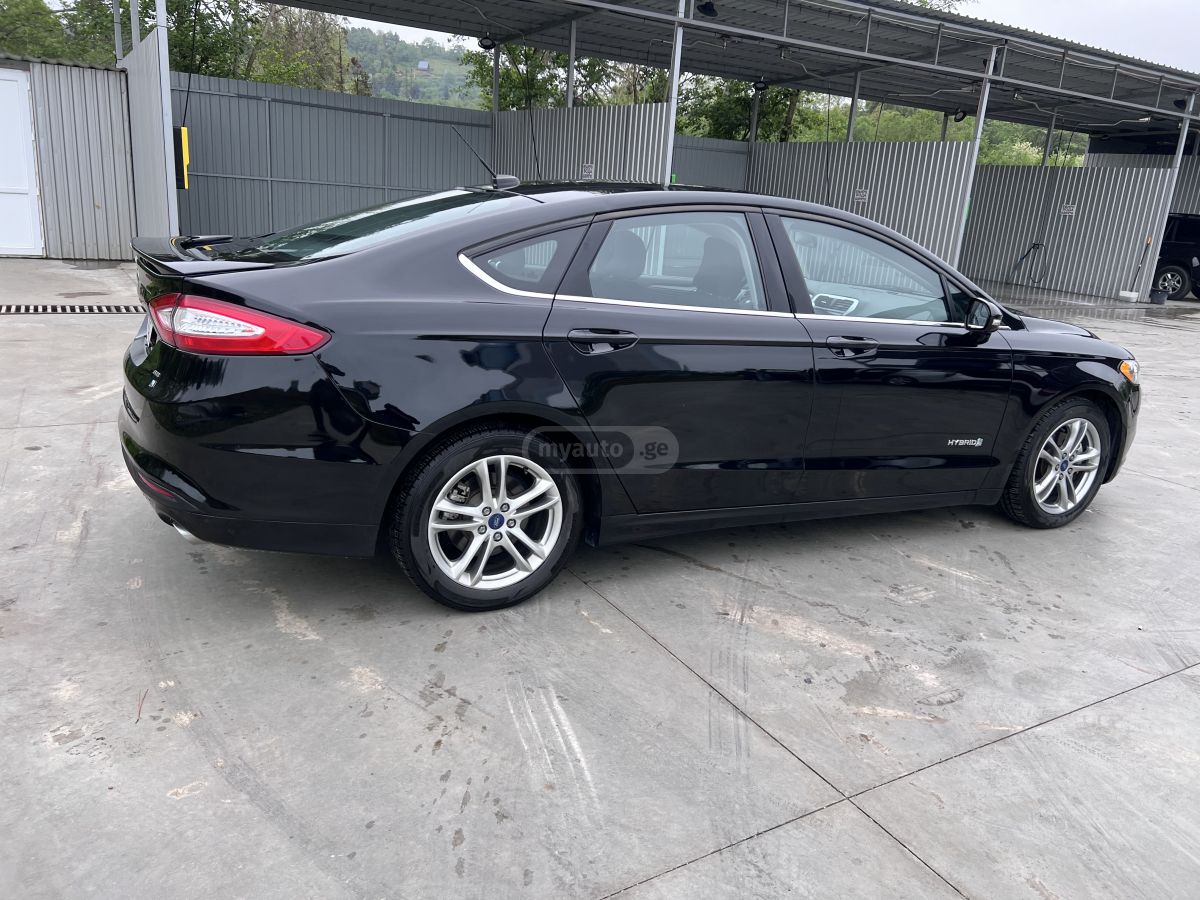 Ford Fusion 2016 — photo 2