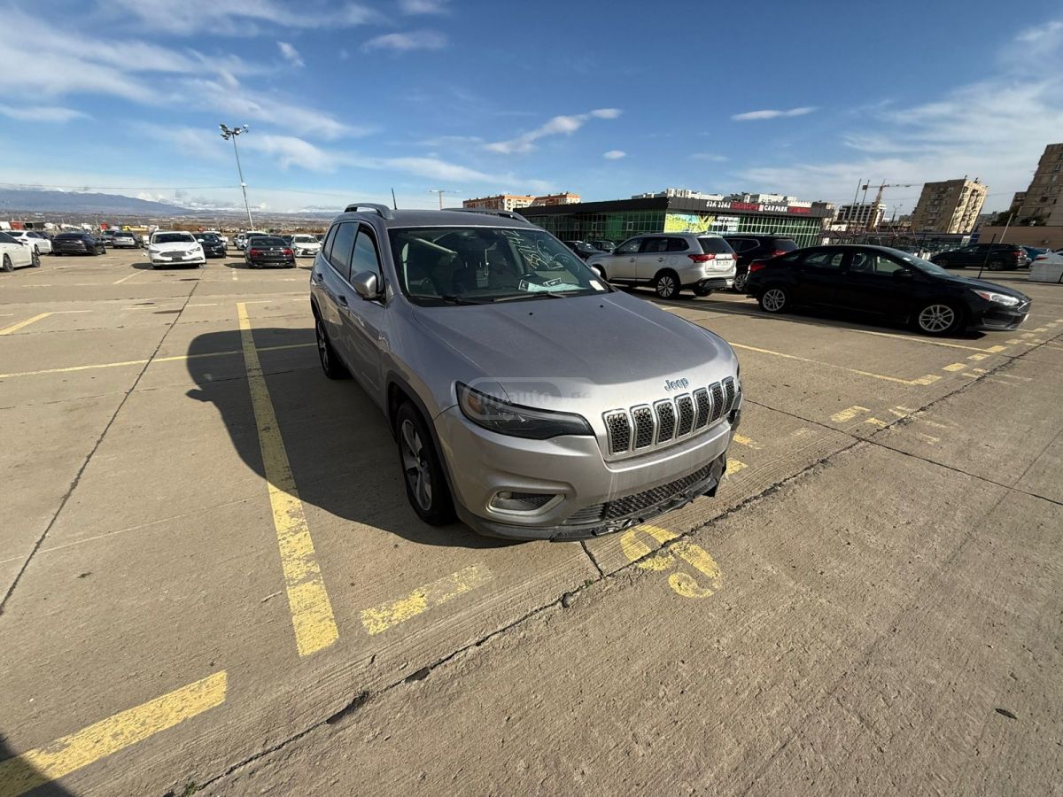Jeep Cherokee