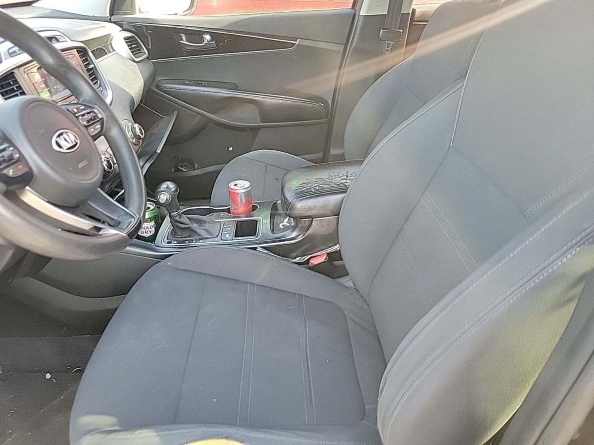 Kia Sorento 2016 — photo 2