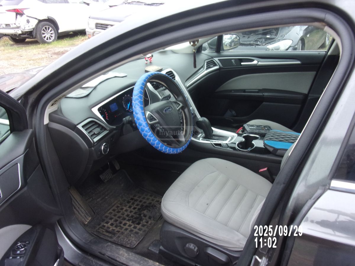 Ford Fusion 2015 — photo 2