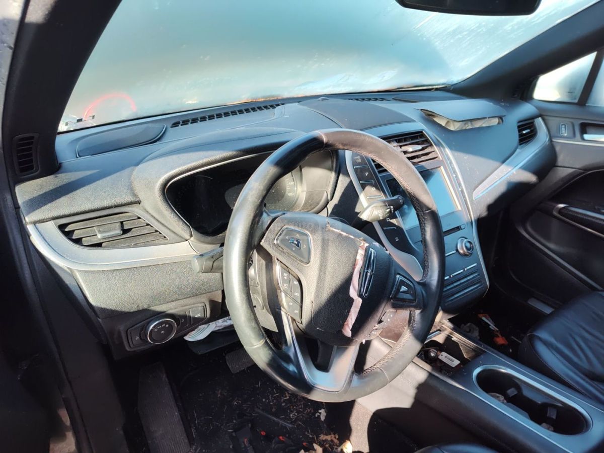 Lincoln MKC 2017 — photo 2
