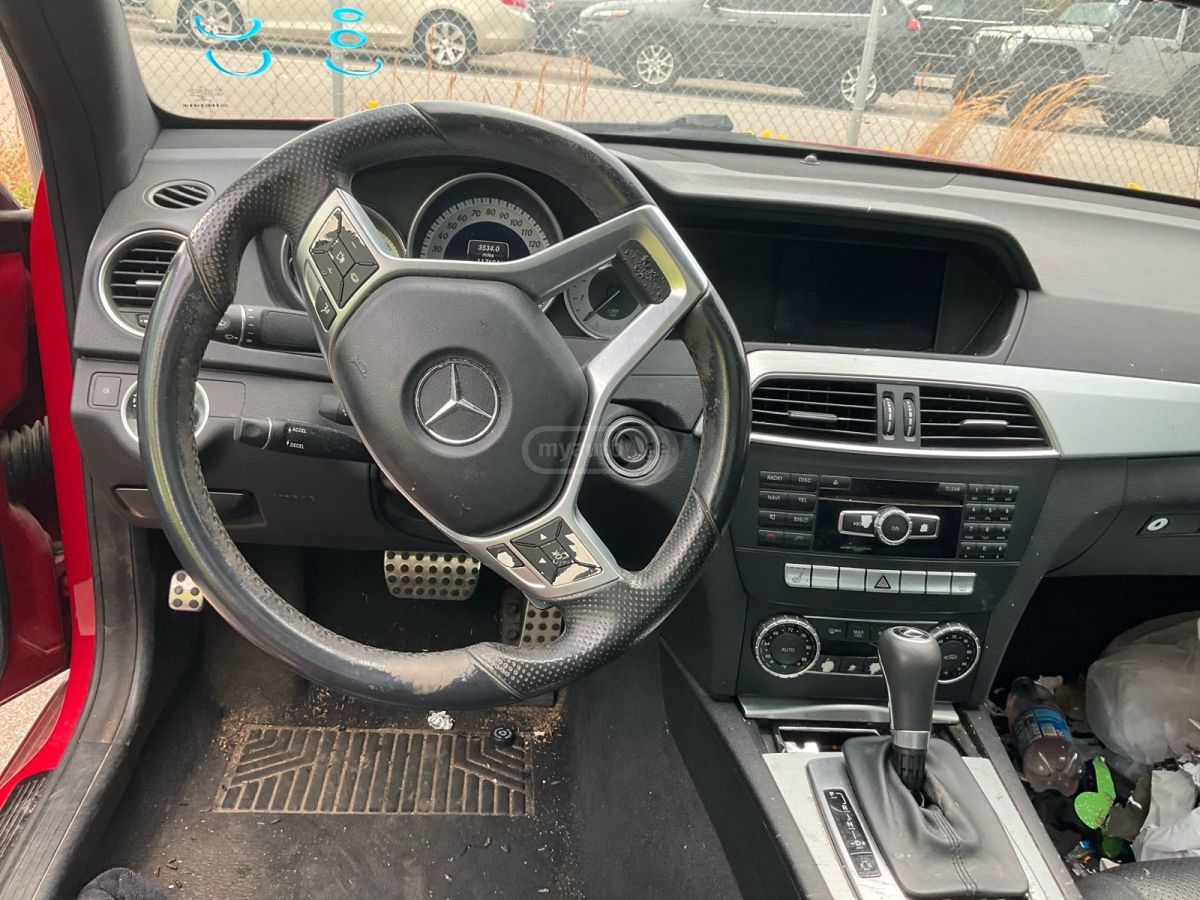 Mercedes-Benz C 250 2015 — photo 2