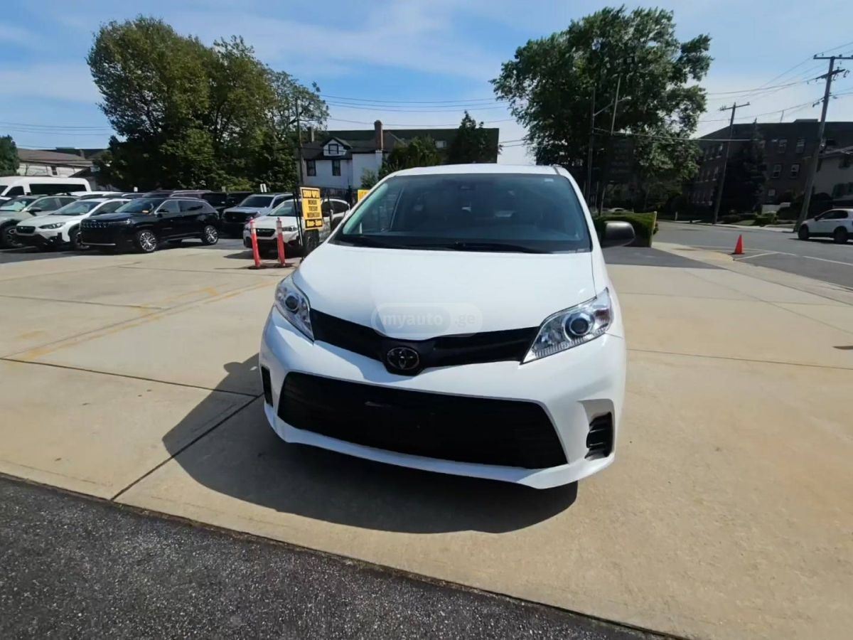 Toyota Sienna