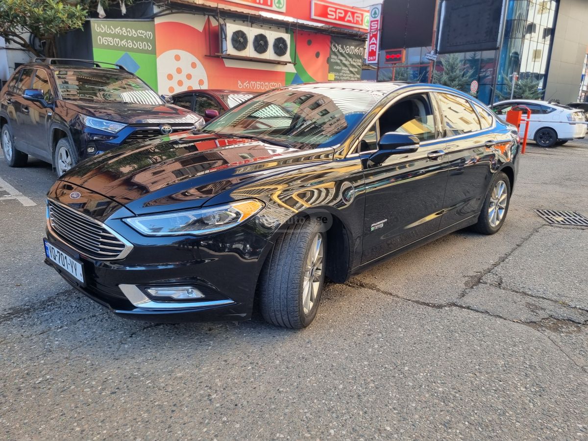 Ford Fusion 2018 — photo 2