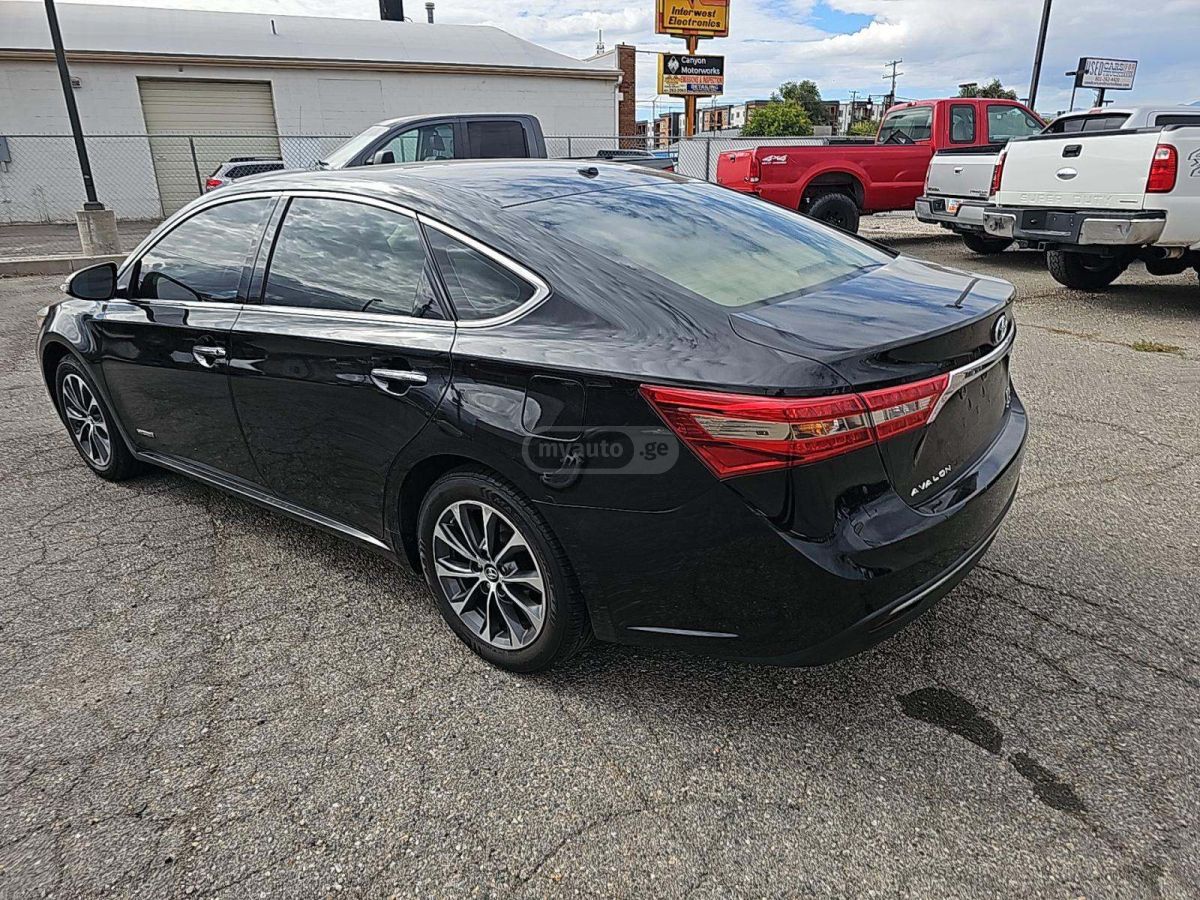 Toyota Avalon 2016 — photo 2