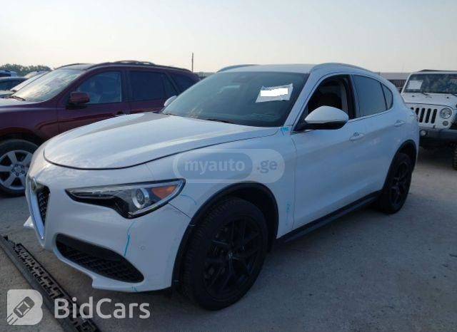 Alfa Romeo Stelvio 2018 — photo 2