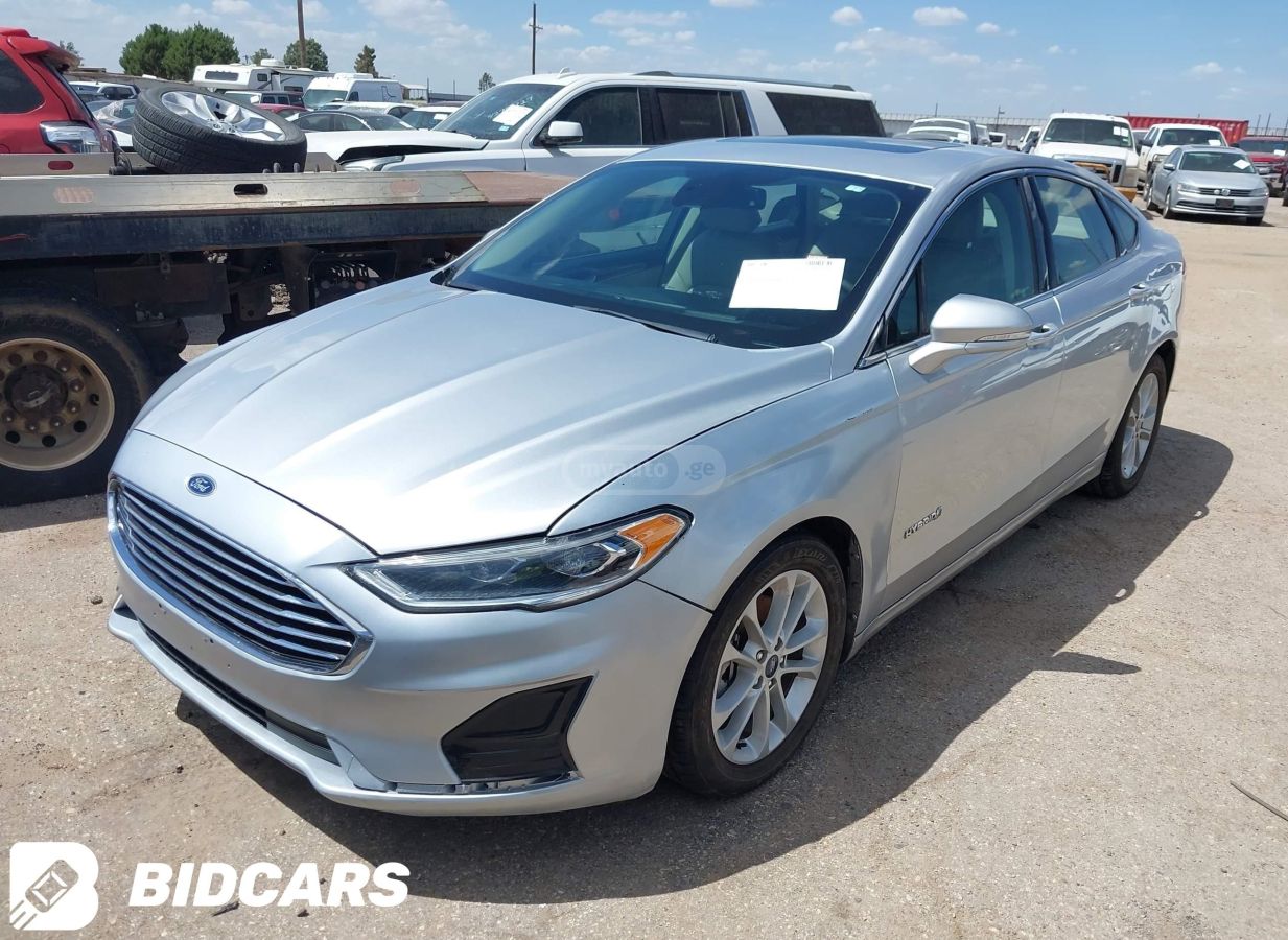 Ford Fusion 2019 — photo 2