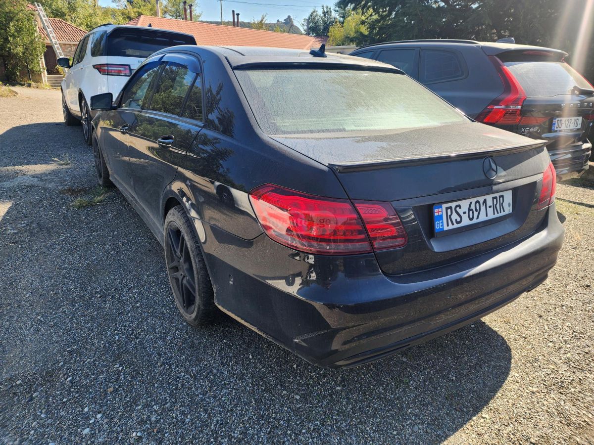Mercedes-Benz E 550 2014 — photo 2