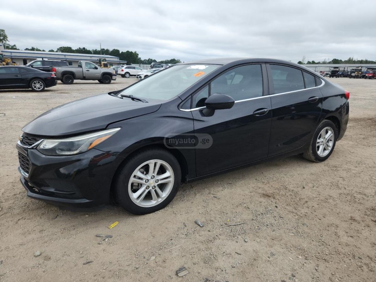 Chevrolet Cruze 2018 — photo 2