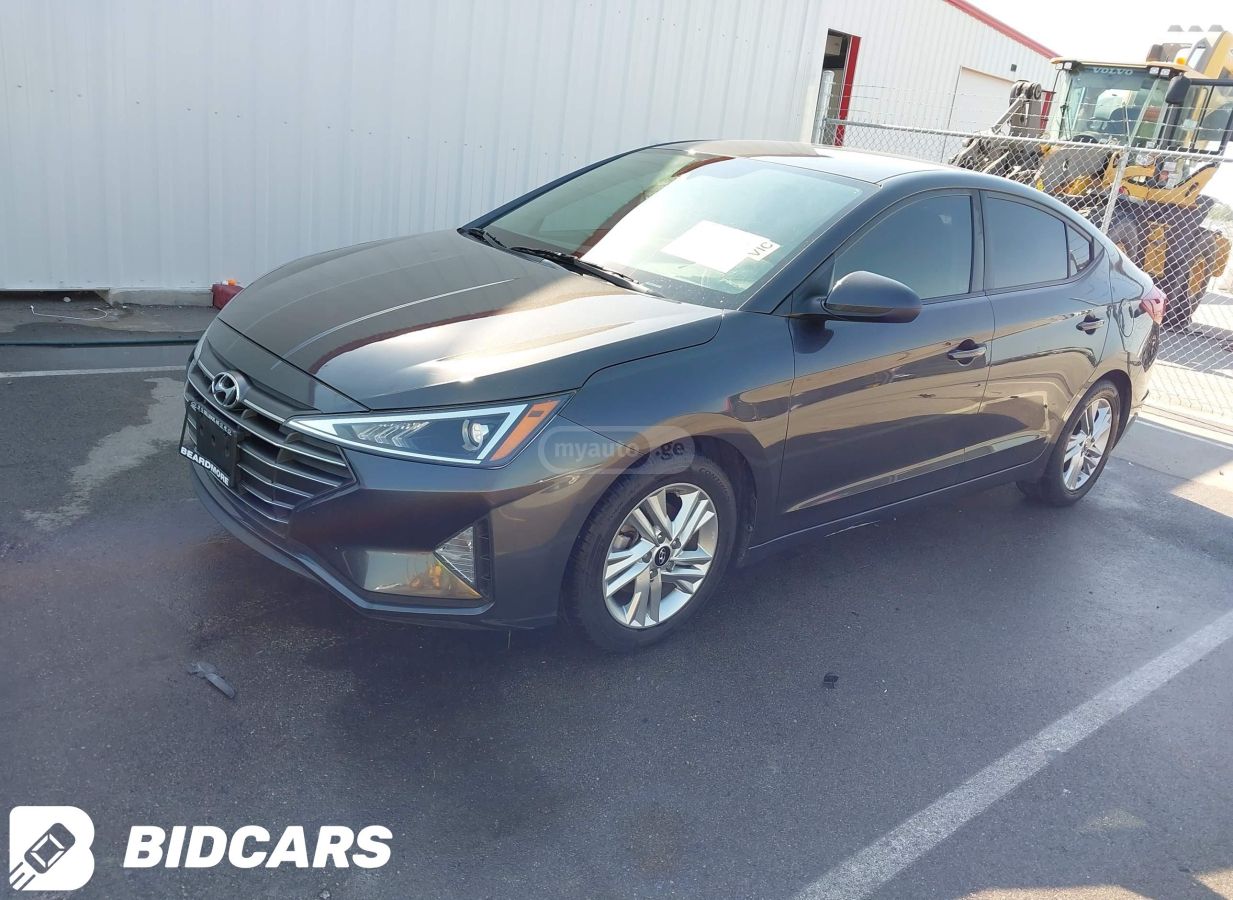 Hyundai Elantra 2020 — photo 2