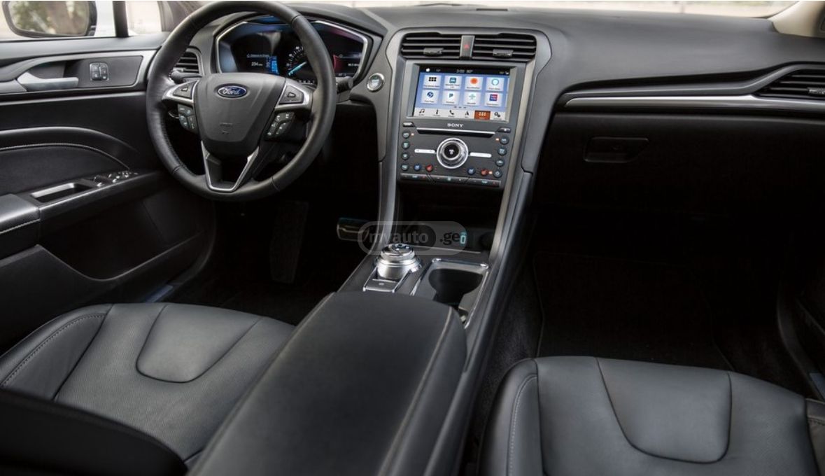 Ford Fusion 2017 — photo 2