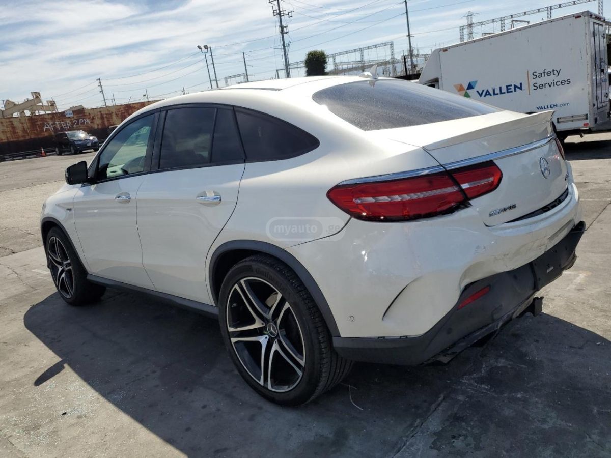 Mercedes-Benz GLE 43 AMG 2019 — photo 2