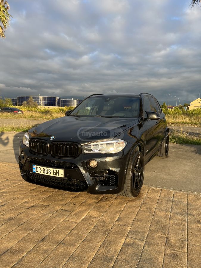 BMW X5 2016 — photo 2