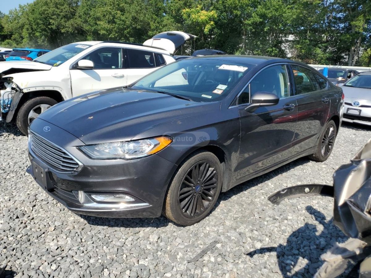 Ford Fusion 2017 — photo 2