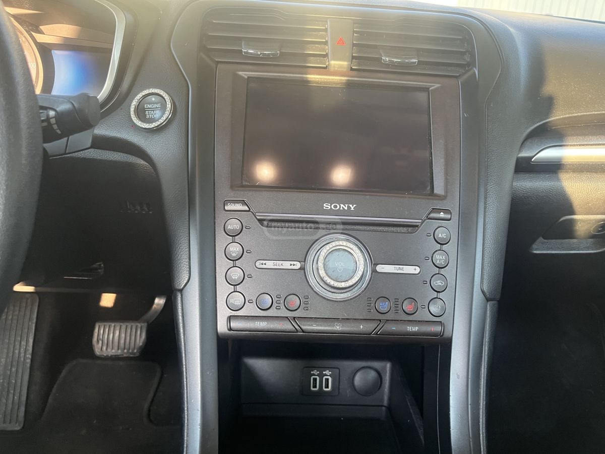 Ford Fusion 2019 — photo 2