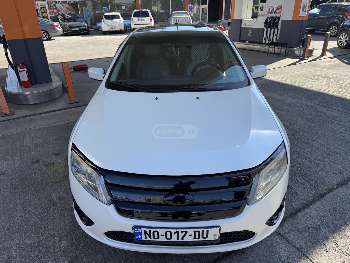 Ford Fusion 2010 — photo 2