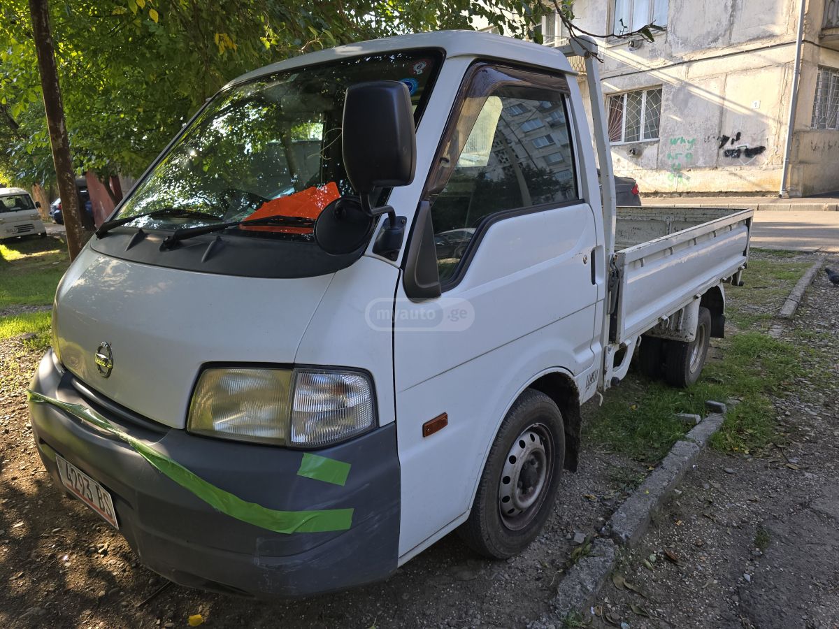 Nissan Vanette Truck 2013 — photo 2