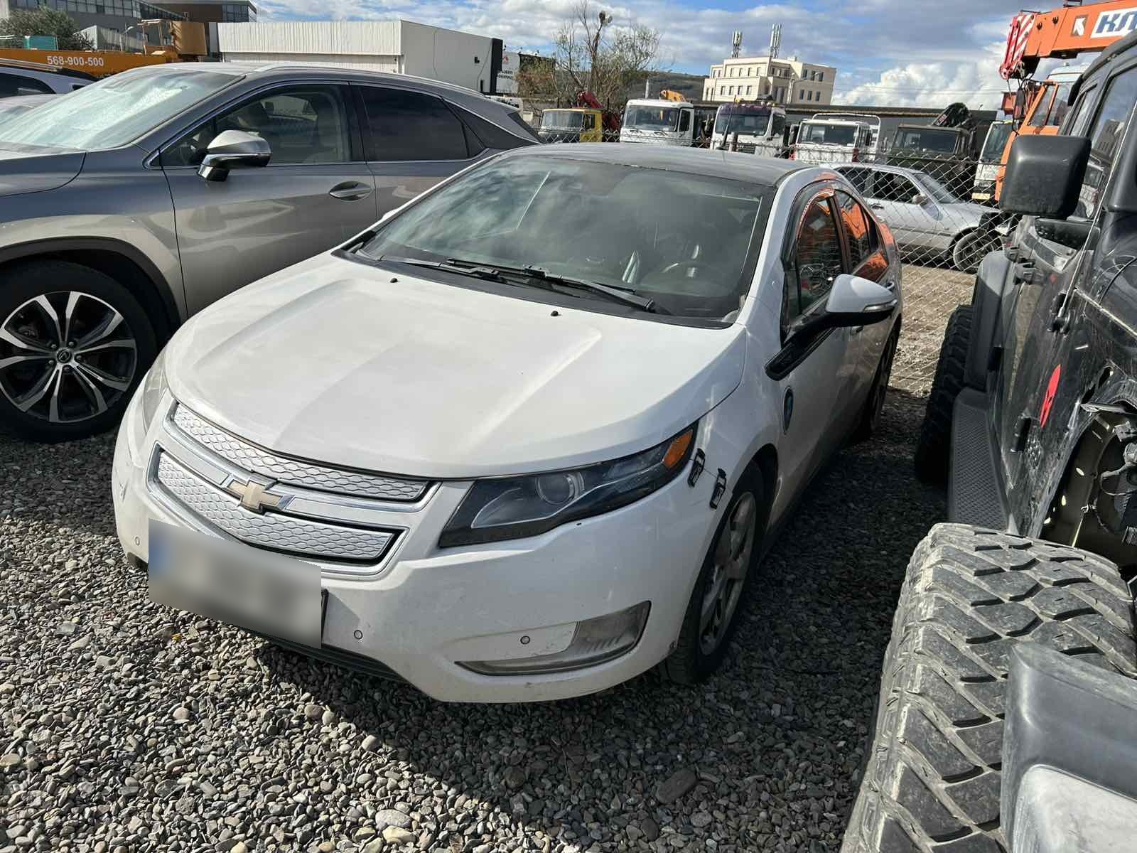 Chevrolet Volt 2014 — photo 2