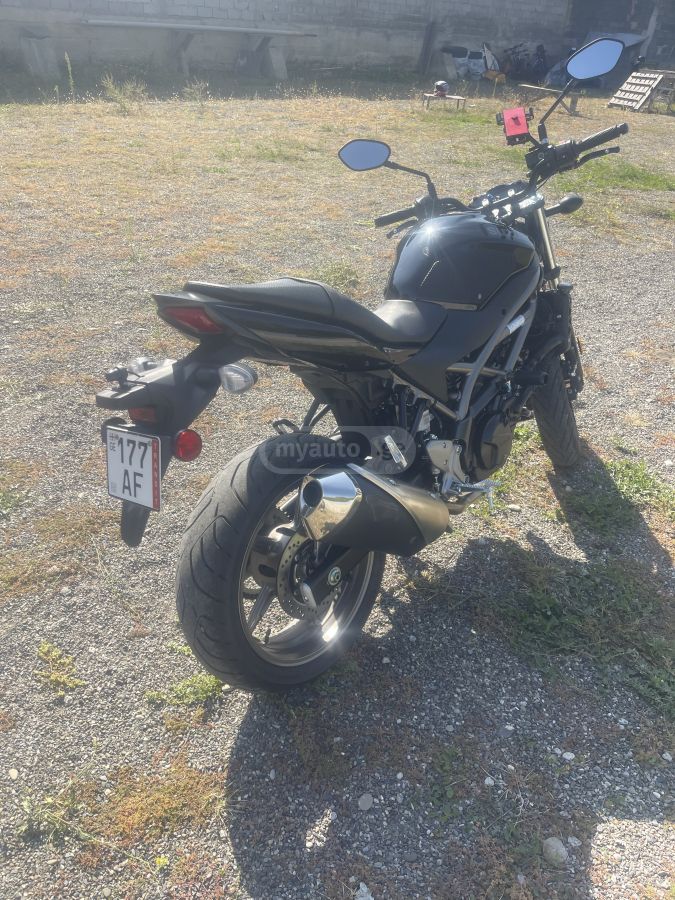 Suzuki SV650
