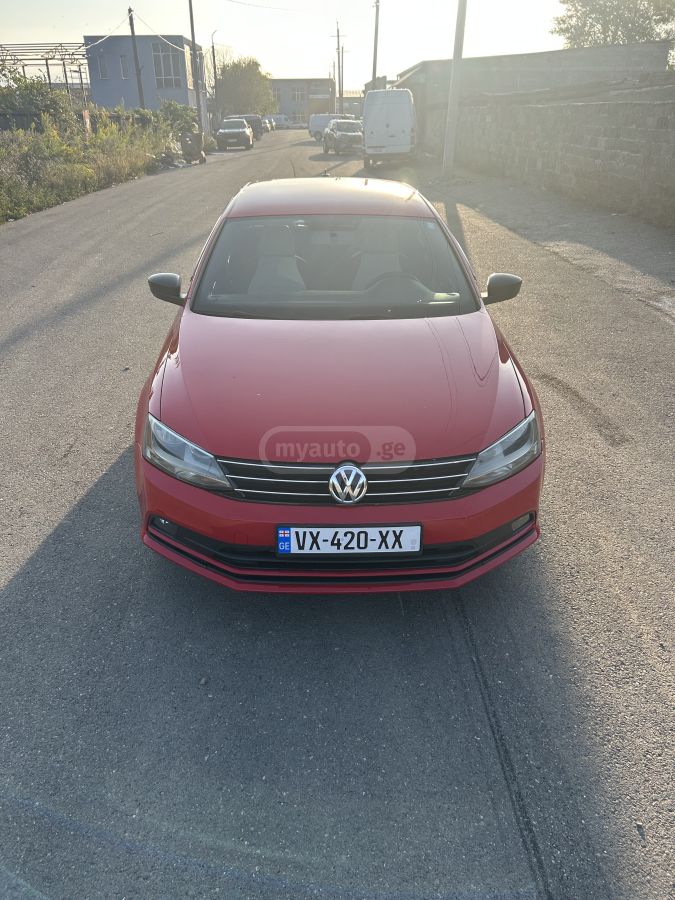 Volkswagen Jetta 2015 — photo 2