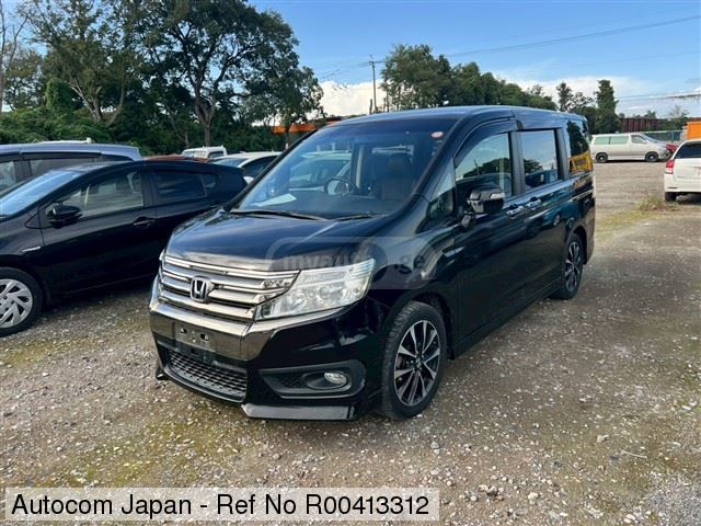 Honda Step Wagon 2014 — photo 2
