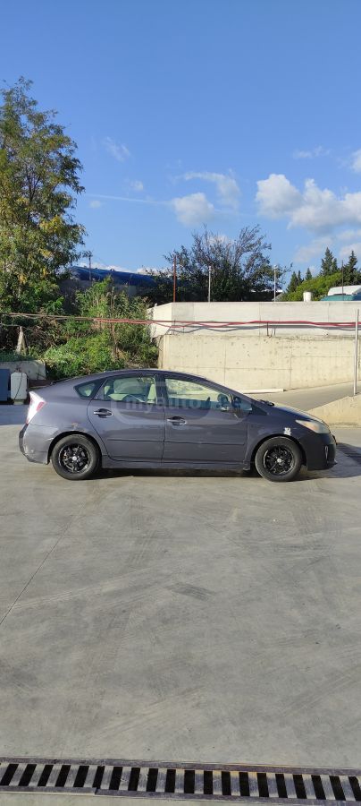 Toyota Prius 2012 — photo 2