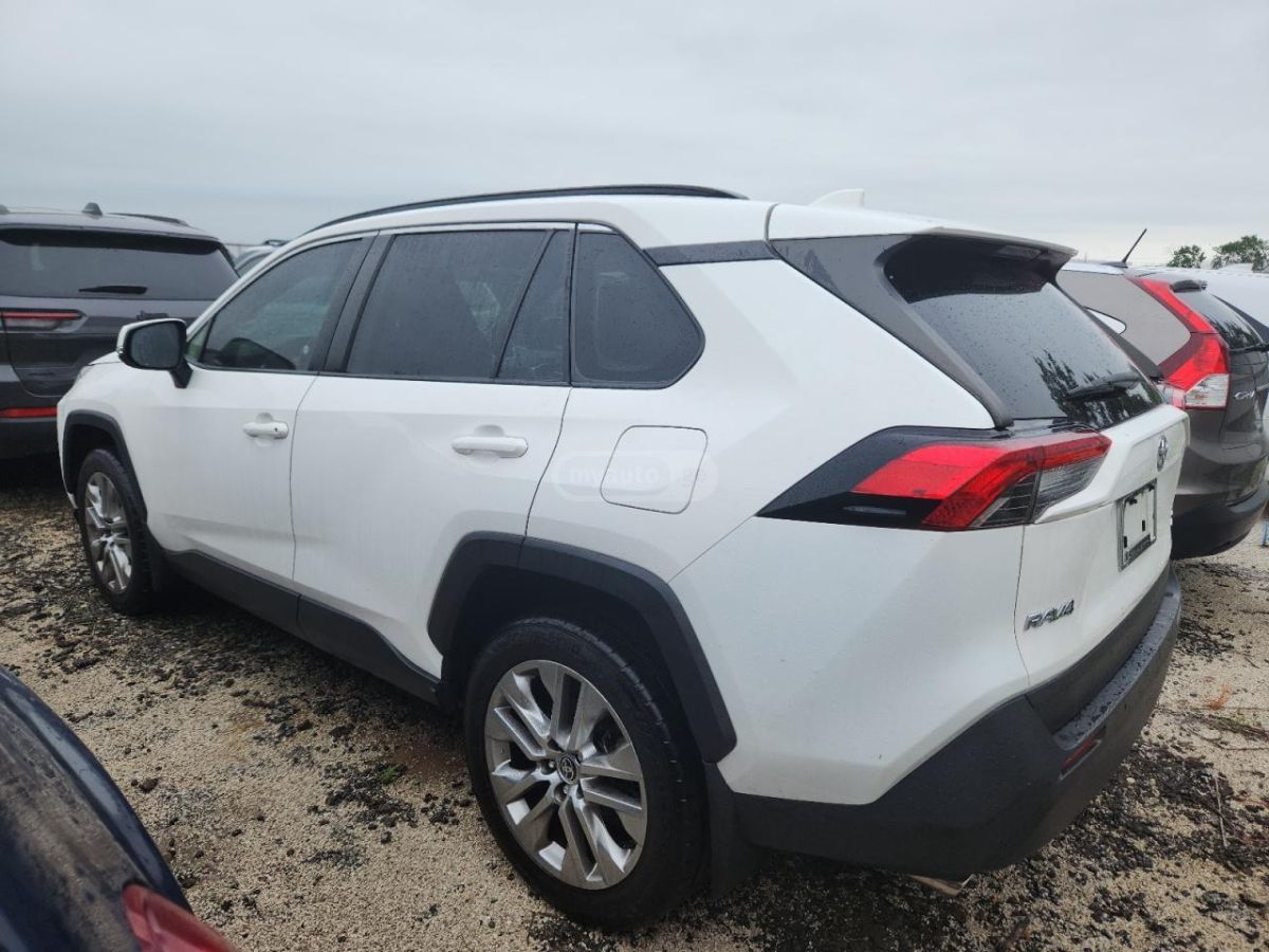 Toyota RAV 4 2020 — photo 2