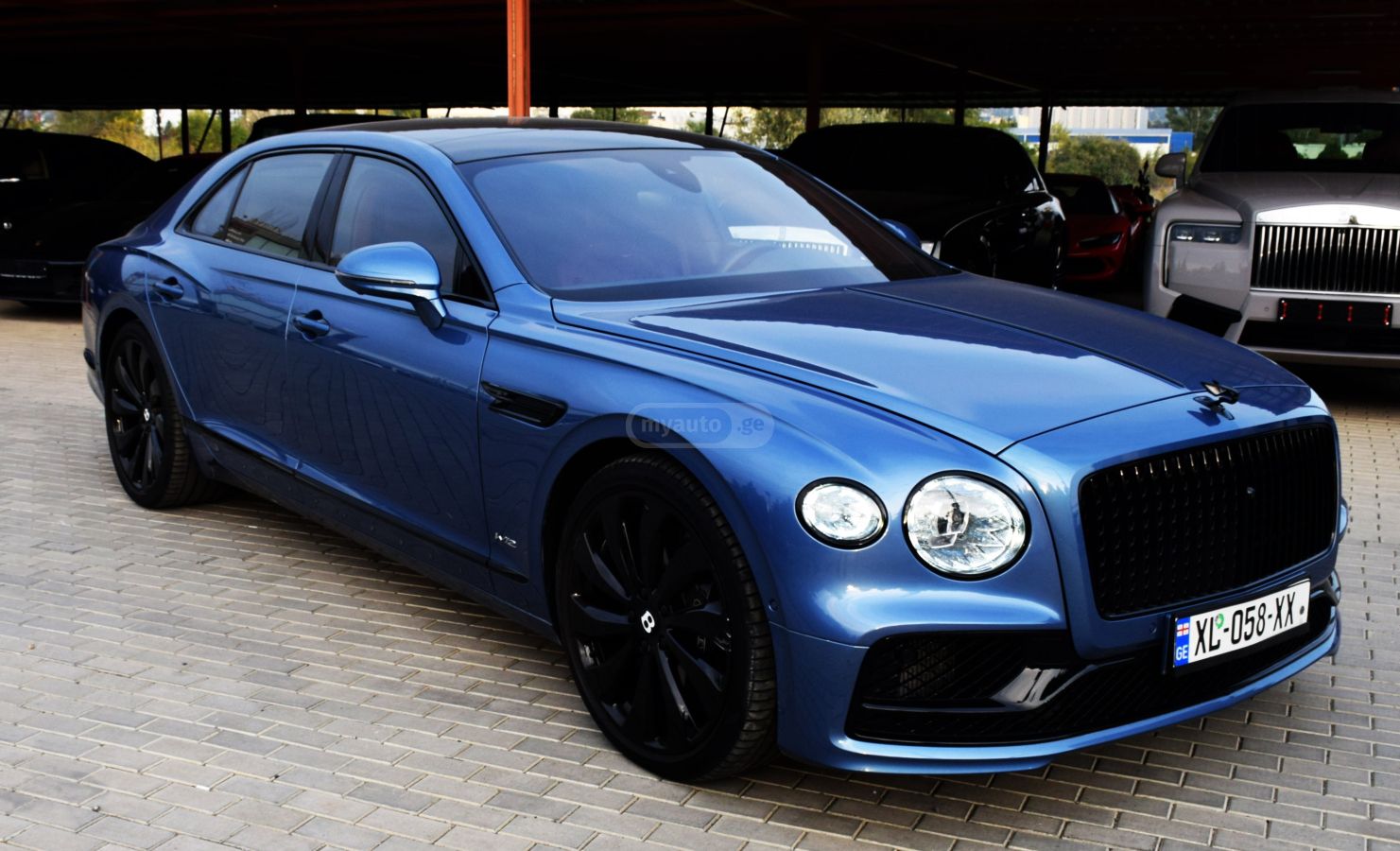 Bentley Continental 2022 — photo 2