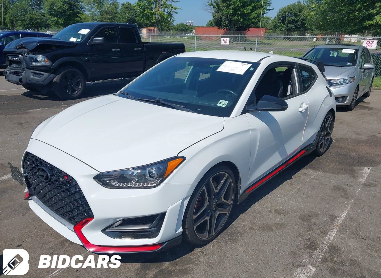Hyundai Veloster 2020 — photo 2