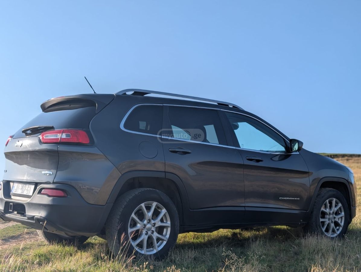 Jeep Cherokee 2014 — photo 2