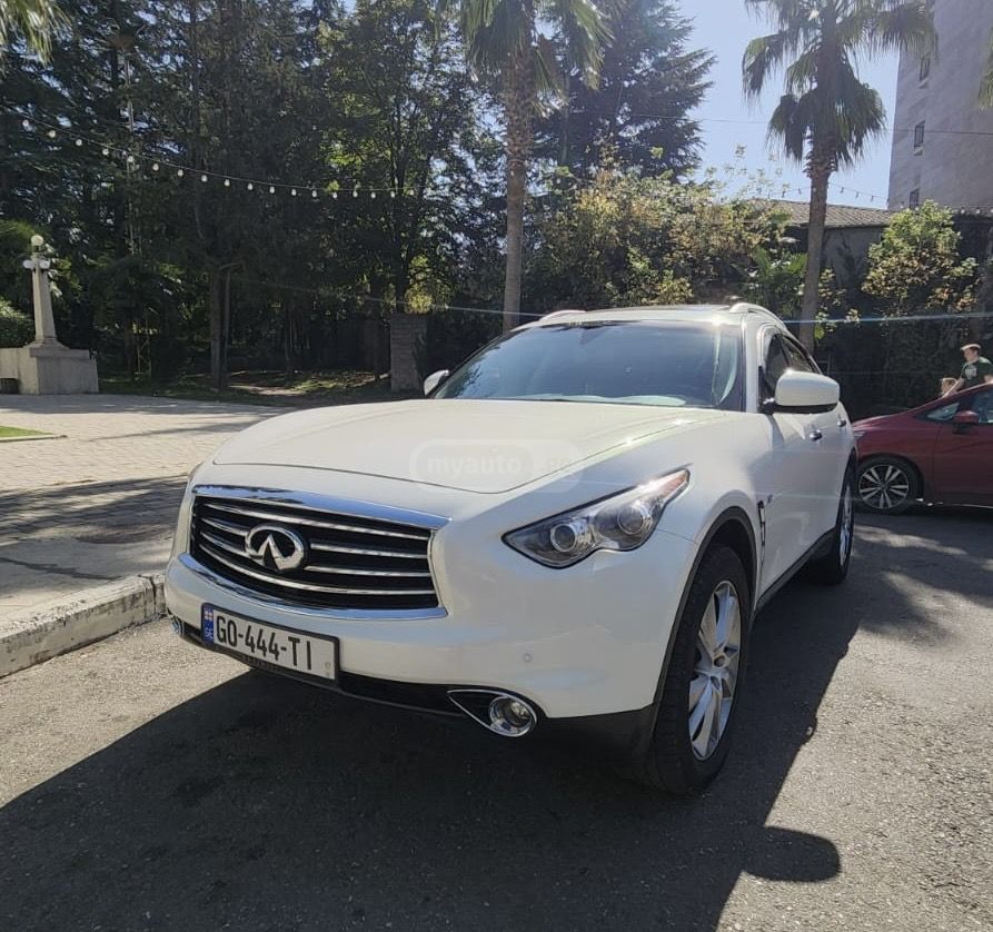 Infiniti QX70 2015 — photo 2