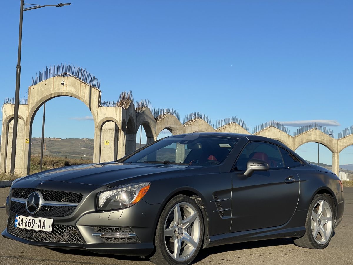 Mercedes-Benz SL 560 2013 — photo 2