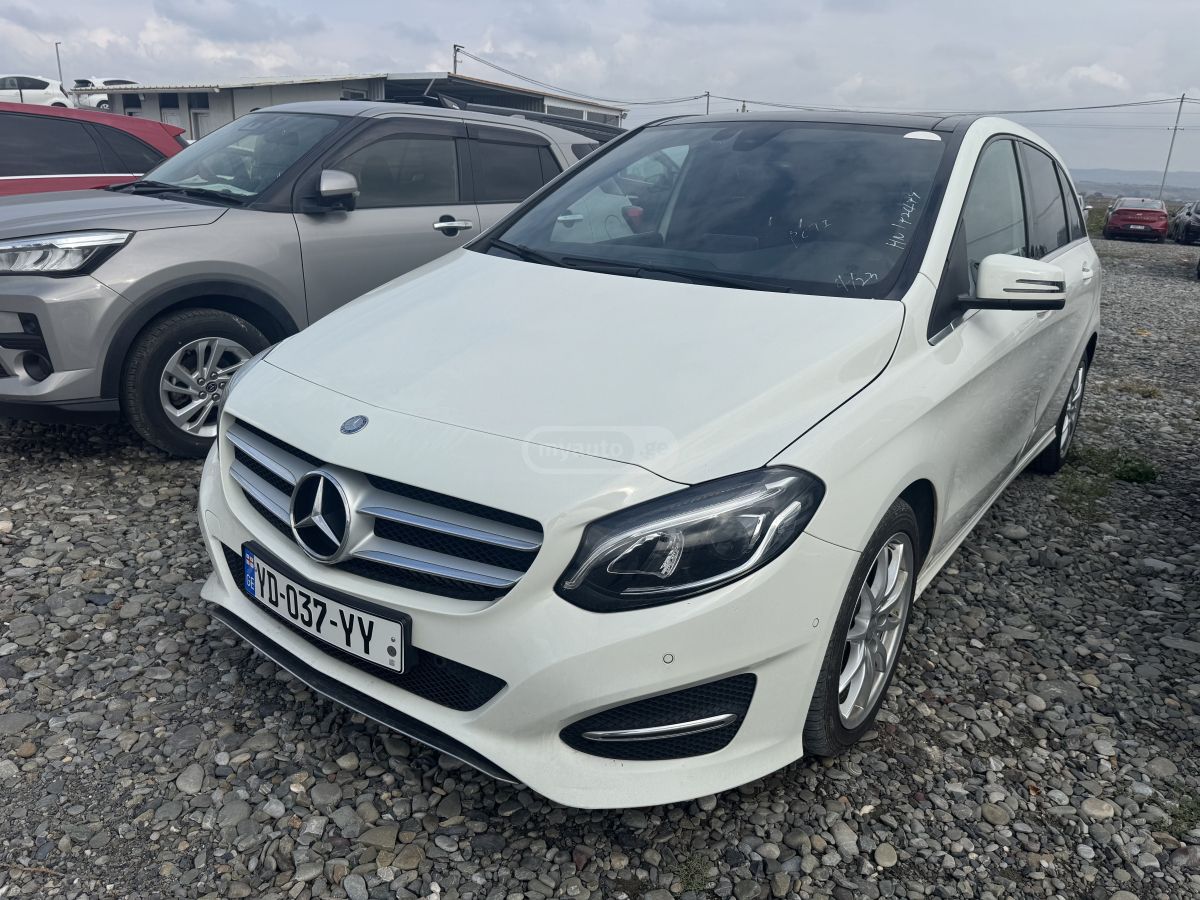 Mercedes-Benz B 180 2017 — photo 2