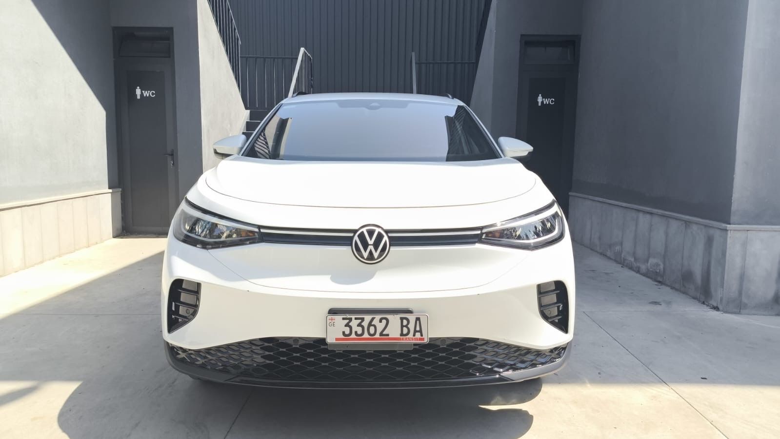 Volkswagen ID.4 2023 — photo 2