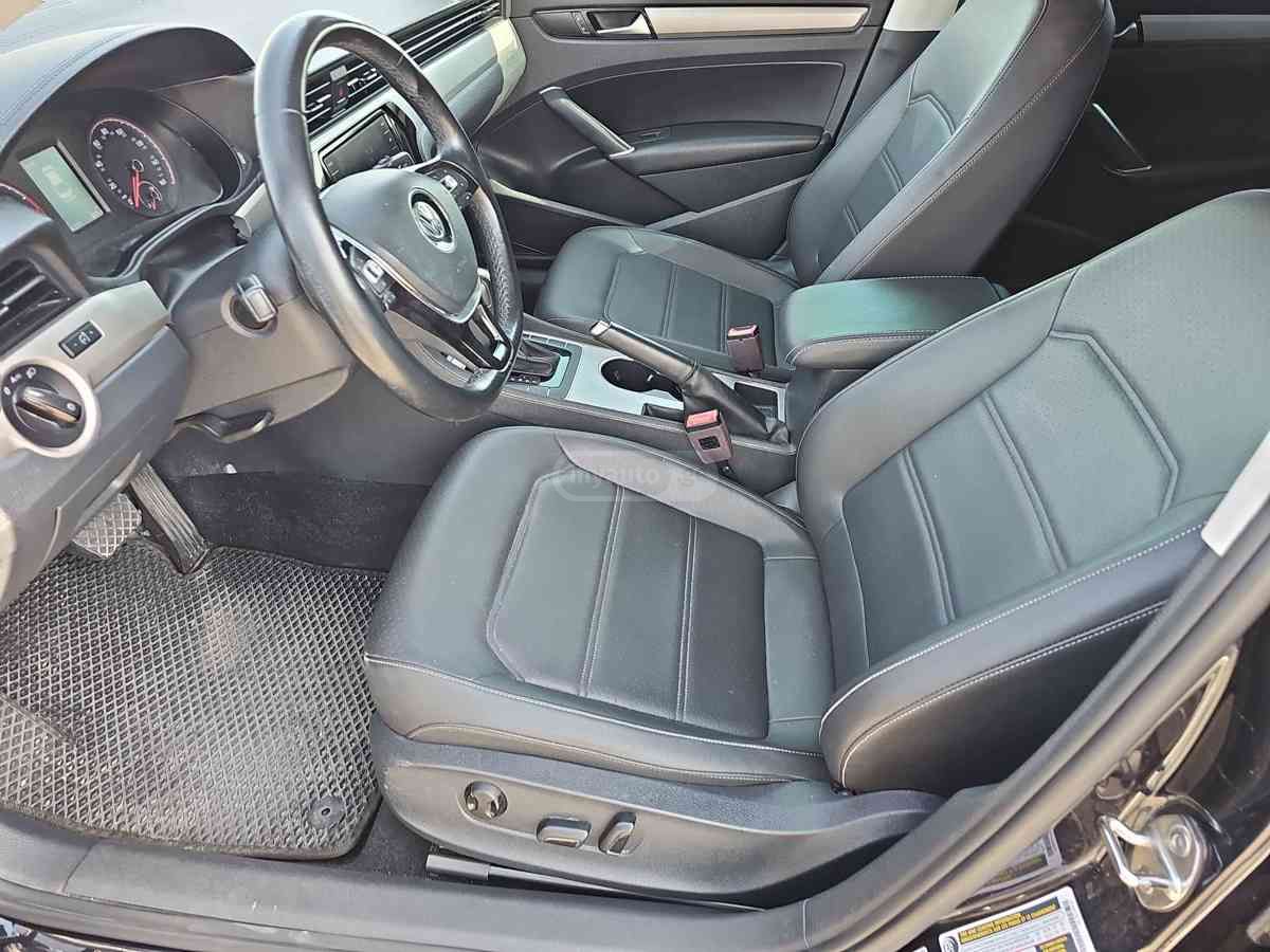 Volkswagen Passat 2020 — photo 2